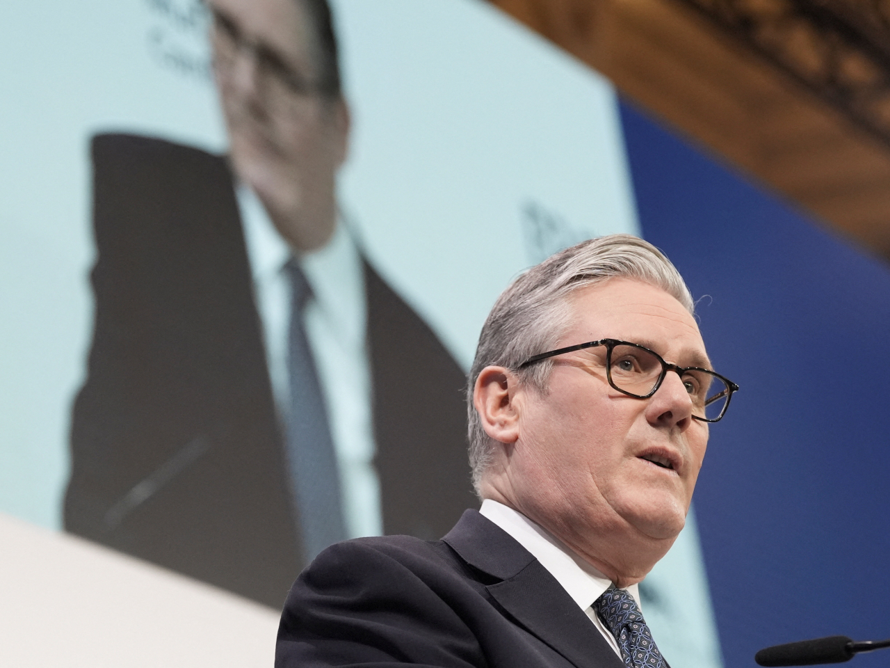 施紀賢出席慕尼黑安全會議時形容，歐洲是沉睡的巨人。（路透社）