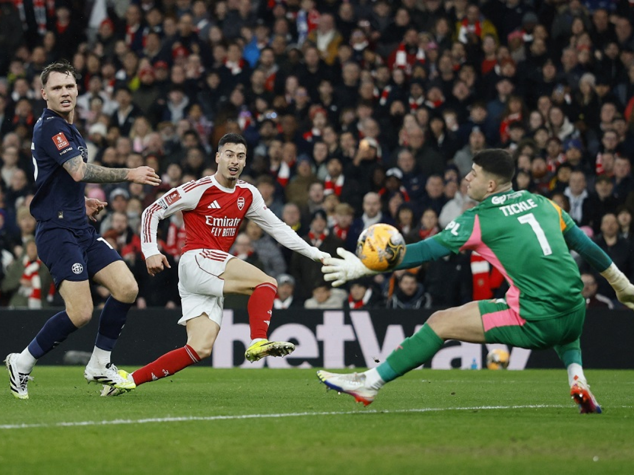 Gabriel Martinelli slots home goal number two for the Gunners. Photo: Reuters