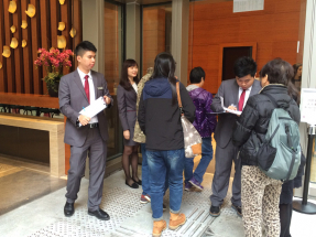 陳永傑估計發展商或不急於去貨，馬年一手交投將維持大約2萬宗水平。（港台圖片）