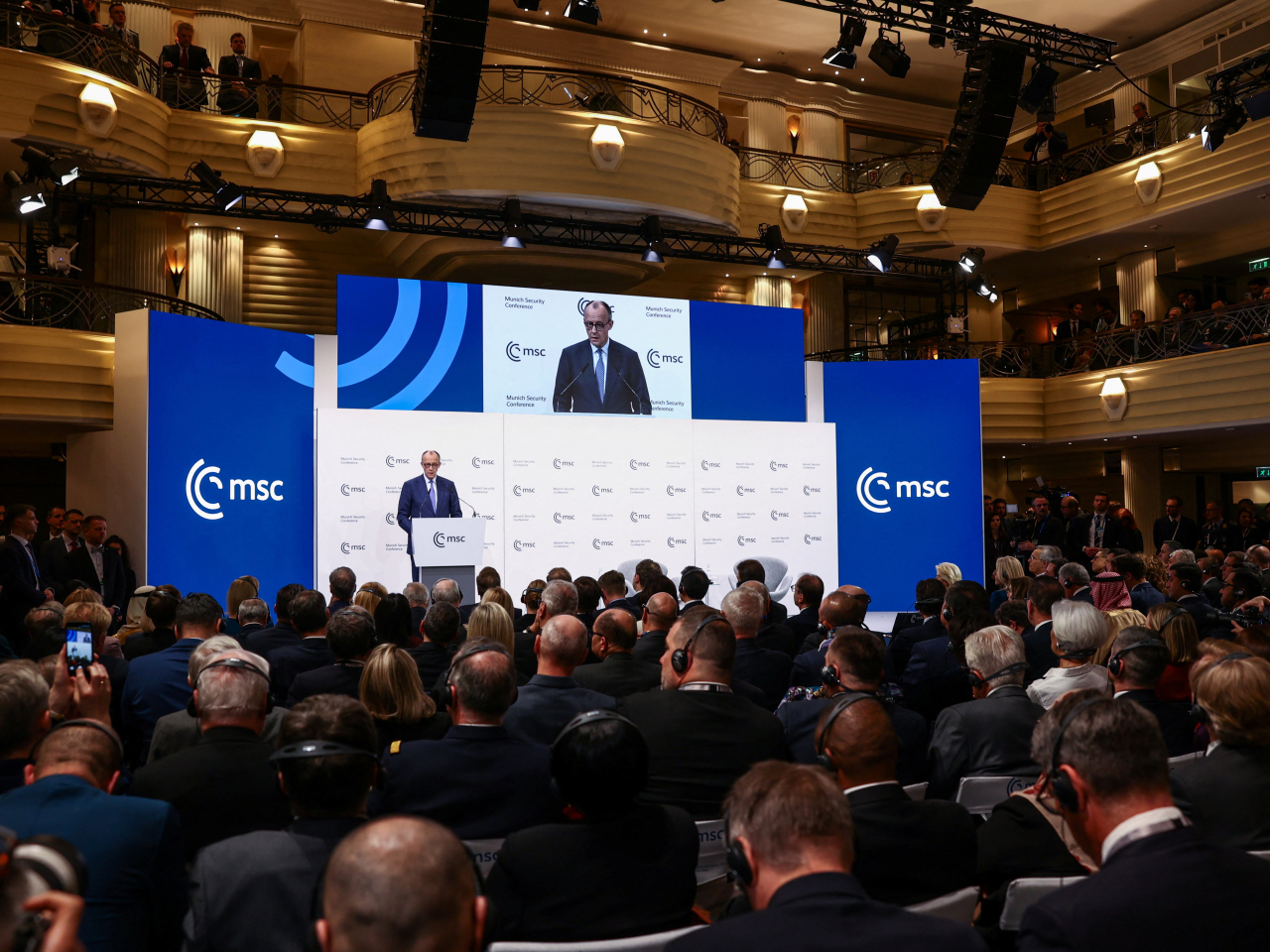 德國總理默茨日前在會議上發言。（路透社資料圖片）