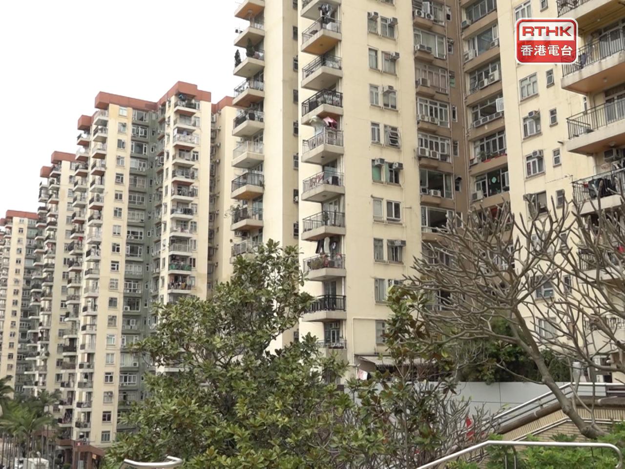 水務署表示，美孚新邨的食水供應亦已於年初一傍晚約6時半陸續恢復正常。（港台圖片）