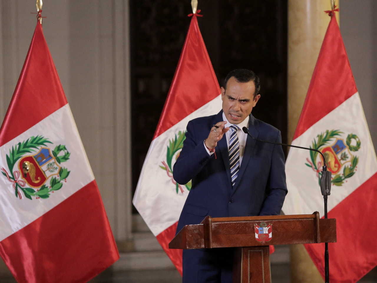 秘魯國會通過對總統赫里的彈劾動議，解除赫里的總統職務。（路透社資料圖片）