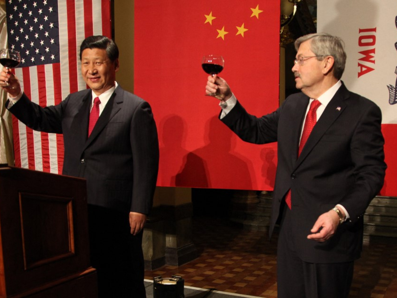 Xi Jinping is toasted by then Iowa governor Terry Branstad, who was also a former ambassador to China, during a visit in 2012. File photo: AFP