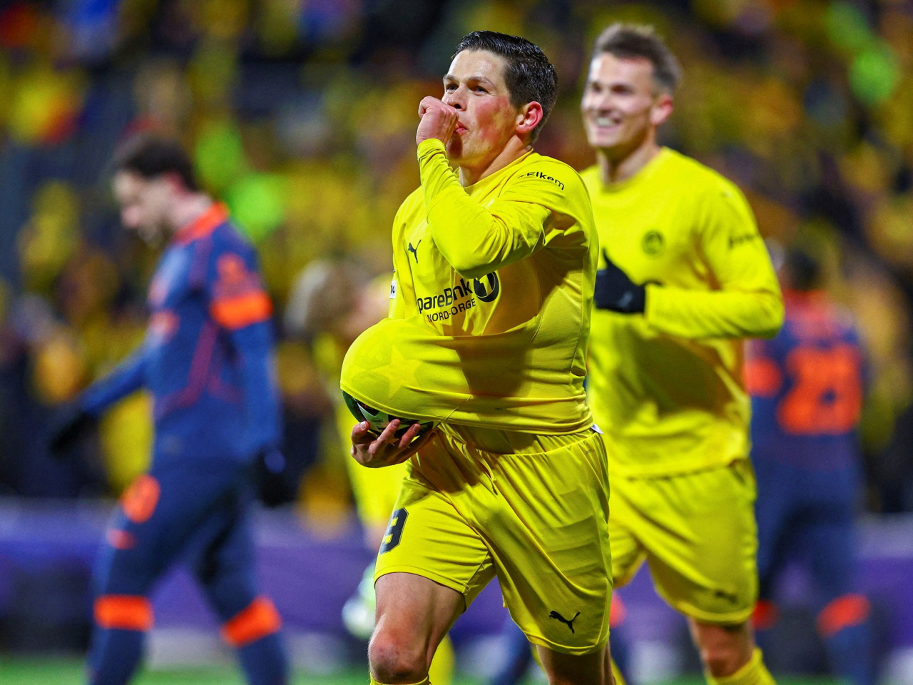 Bodo/Glimt's Sondre Fet celebrates scoring their first goal. Photo: Mats Torbergsen/NTB via Reuters