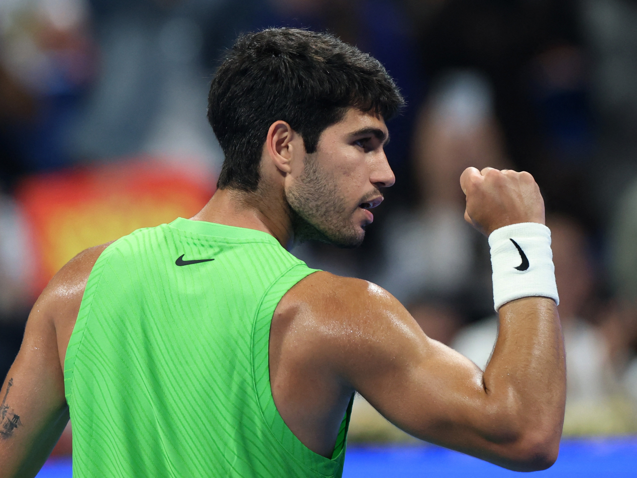 Alcaraz needed two hours and 27 minutes to outlast the seventh-seeded Khachanov. Photo: Reuters