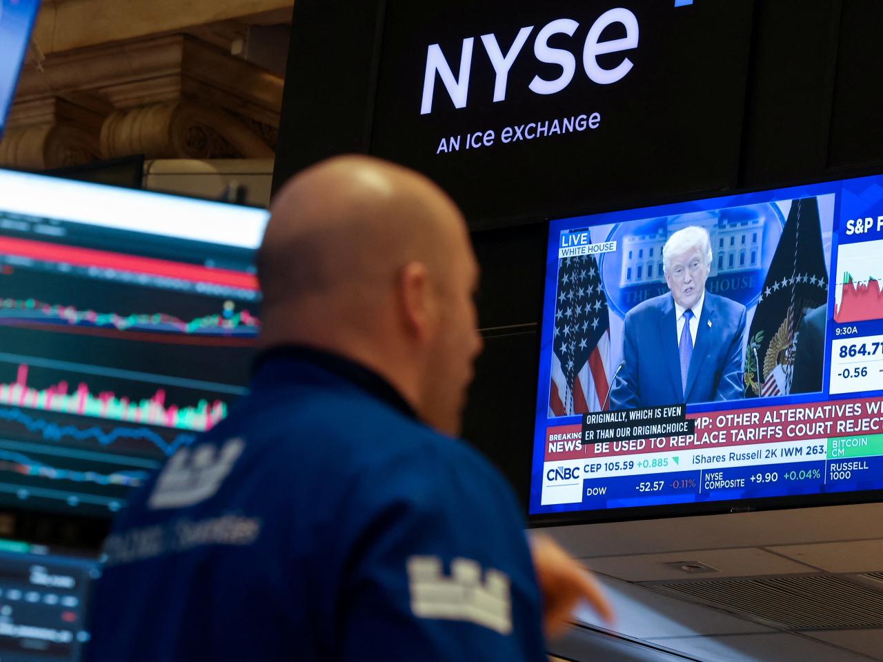 Caption: US treasury bond yields were almost unchanged and equities rose. Photo: Reuters