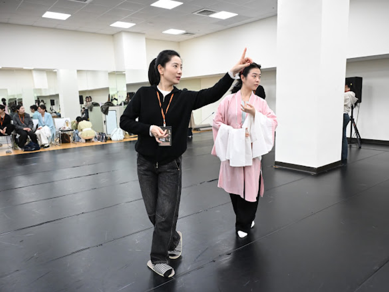 負責指導的專業演員說，項目有助帶動兩岸青年對中華傳統文化的共同關注。（受訪者提供）