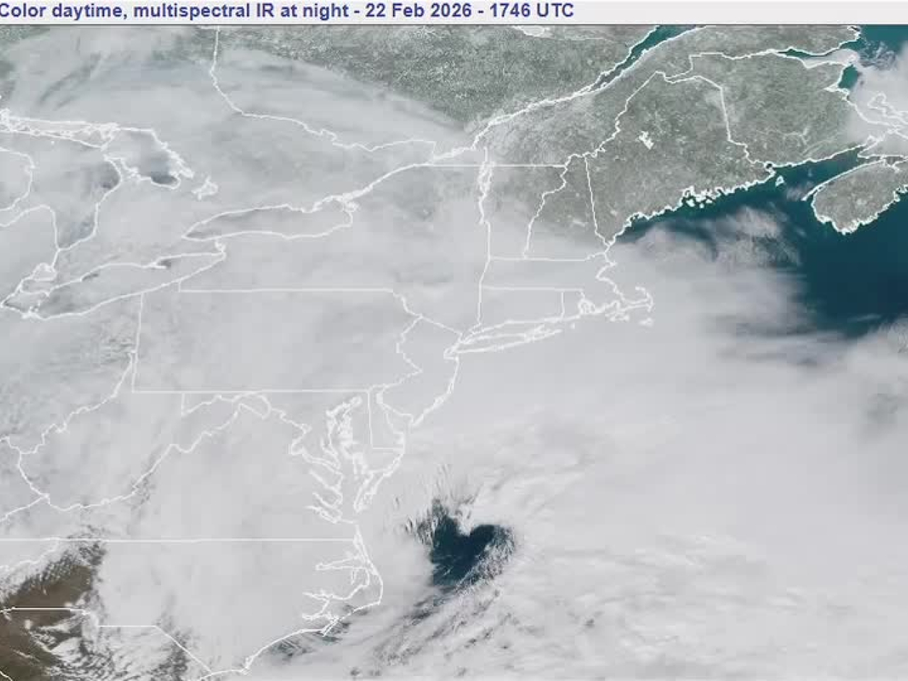 衛星圖片顯示美國東北部受冬季風暴吹襲。（路透社）