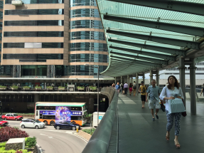 仲量聯行報告稱1月中環商廈空置率按月回落約1個百分點，租金則升1.2%。（港台圖片）