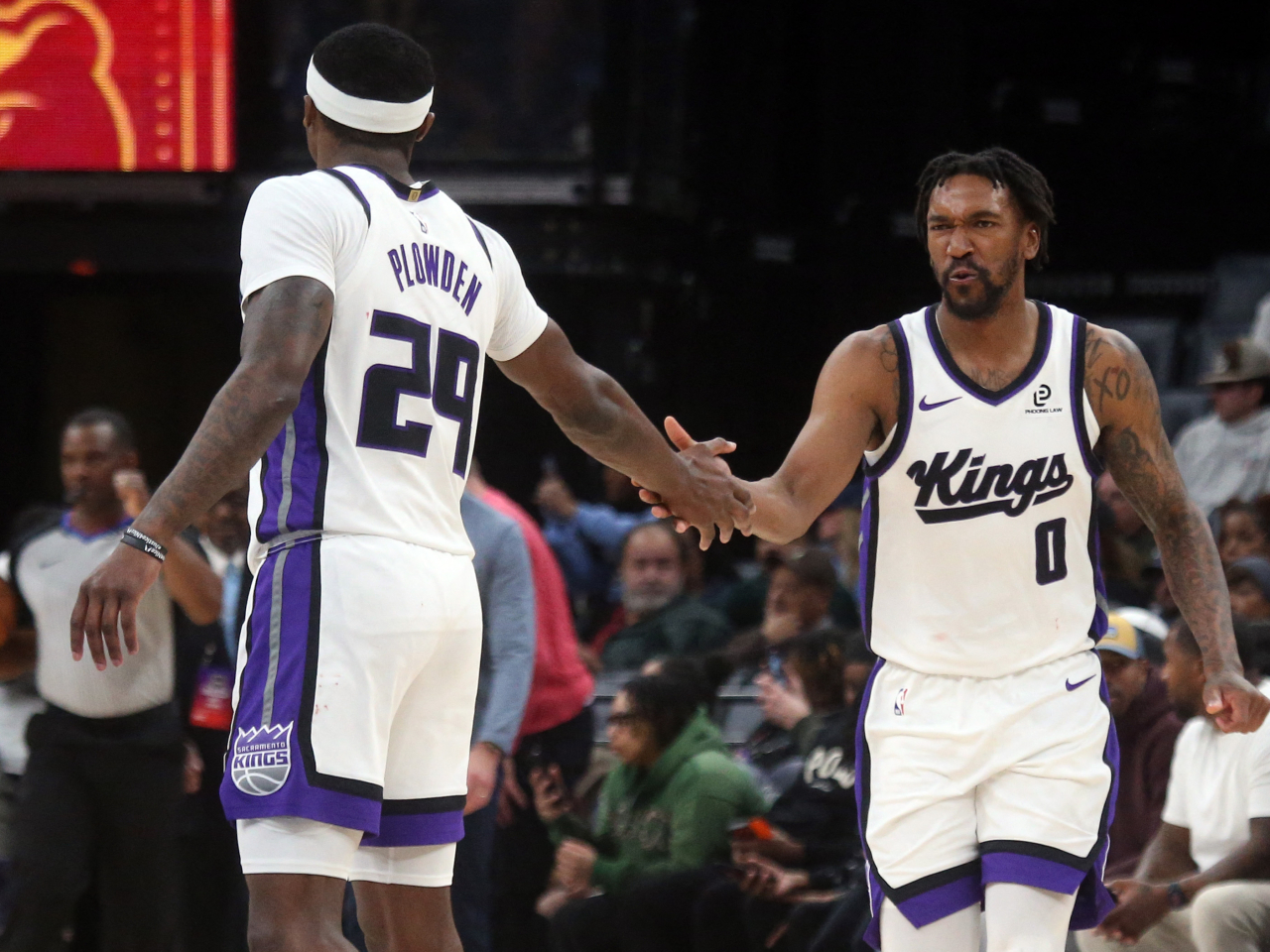 Sacramento outlasted the Grizzlies in Memphis to break out of a franchise-worst sixteen game losing streak. Photo: Reuters