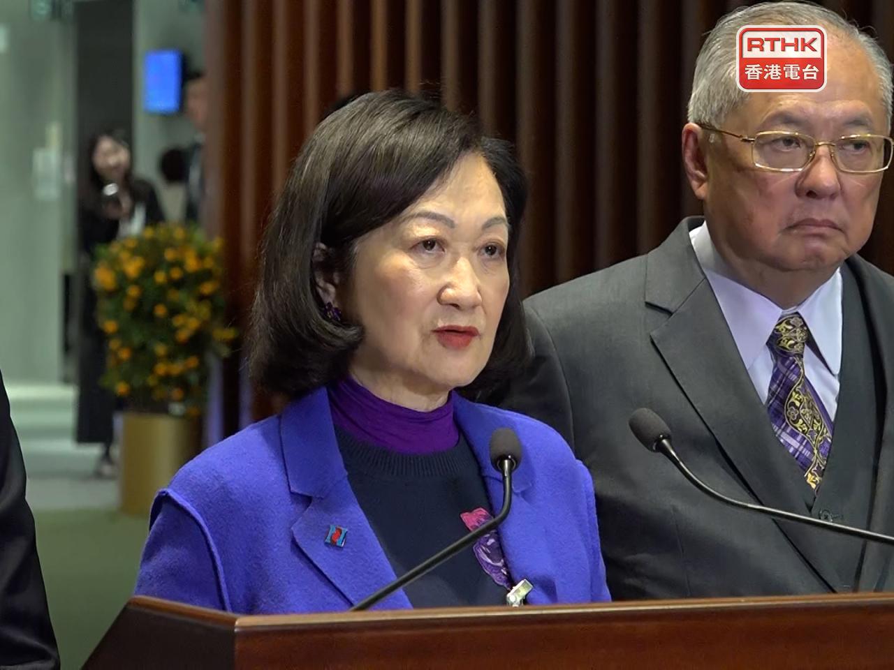 葉劉淑儀表示，全體非官守行會成員支持新一份預算案。（郭志強攝 ）