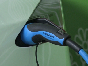 財政預算案｜消息指市場條件成熟　電動私家車首次登記稅應暫停