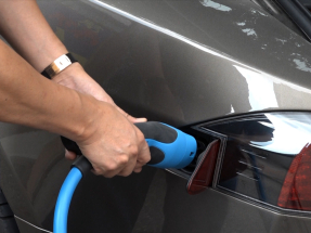 財政預算案｜陳茂波：電動車款多價格具競爭　是時候收回支持力度