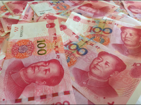 人民幣中間價持平在6.9228兌1美元，較外電預測偏弱800點子。（港台圖片）