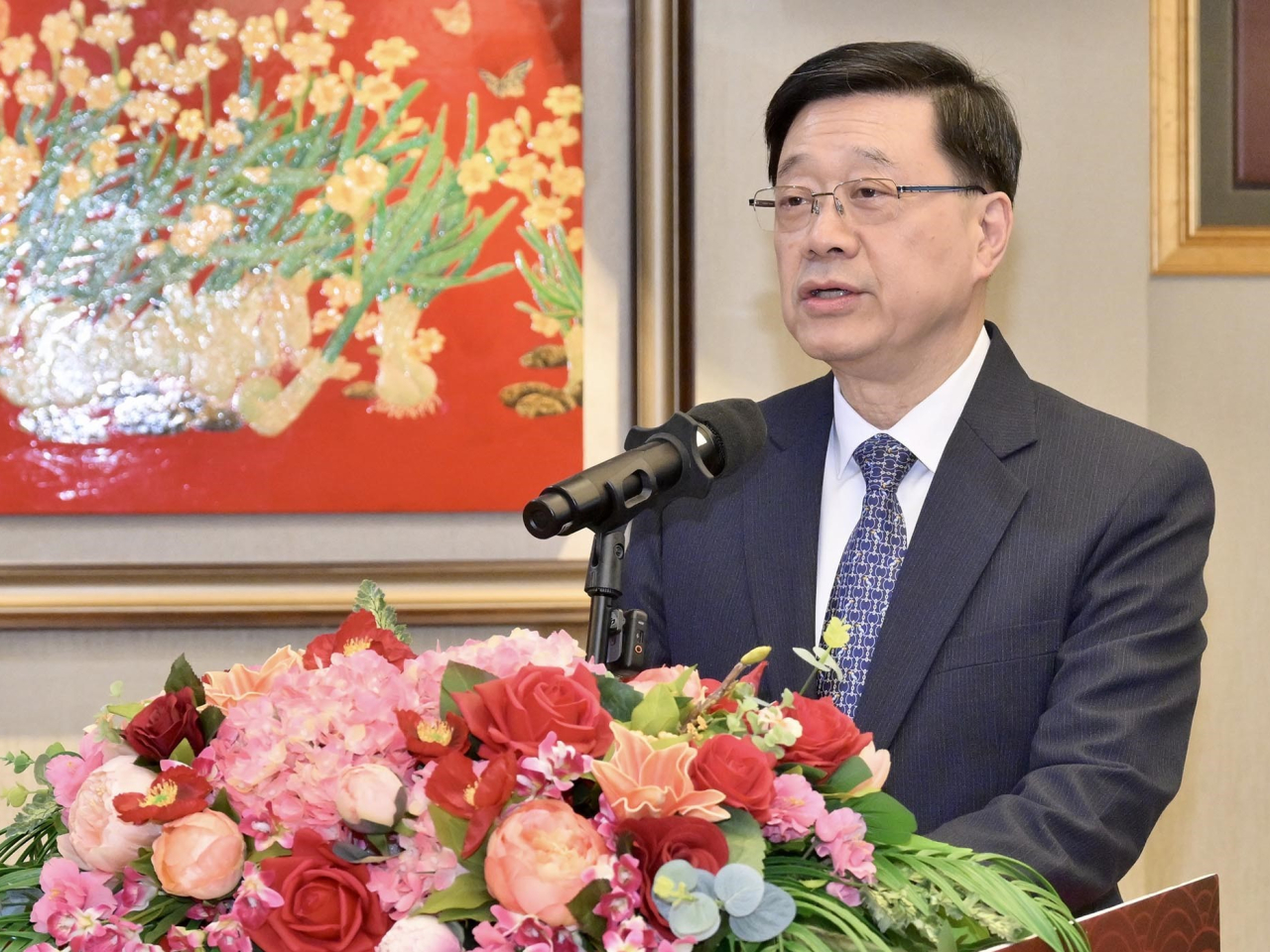 李家超表示，香港繁榮穩定，離不開社會各界同心同德、攜手並進。（政府新聞處）