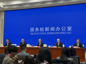 全國兩會｜國務院各部門去年採納4900多項人大及政協建議