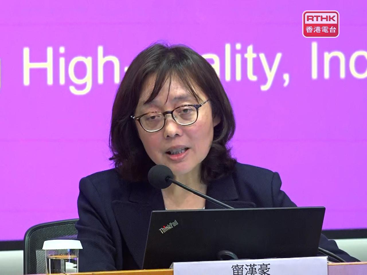 甯漢豪表示，市建局的加強版「招標妥」有3大方面。（郭志強攝）