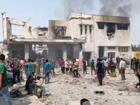 霍爾木茲甘省一間小學被以色列導彈擊中，超過50人死亡，另有幾十人受傷。（法新社）