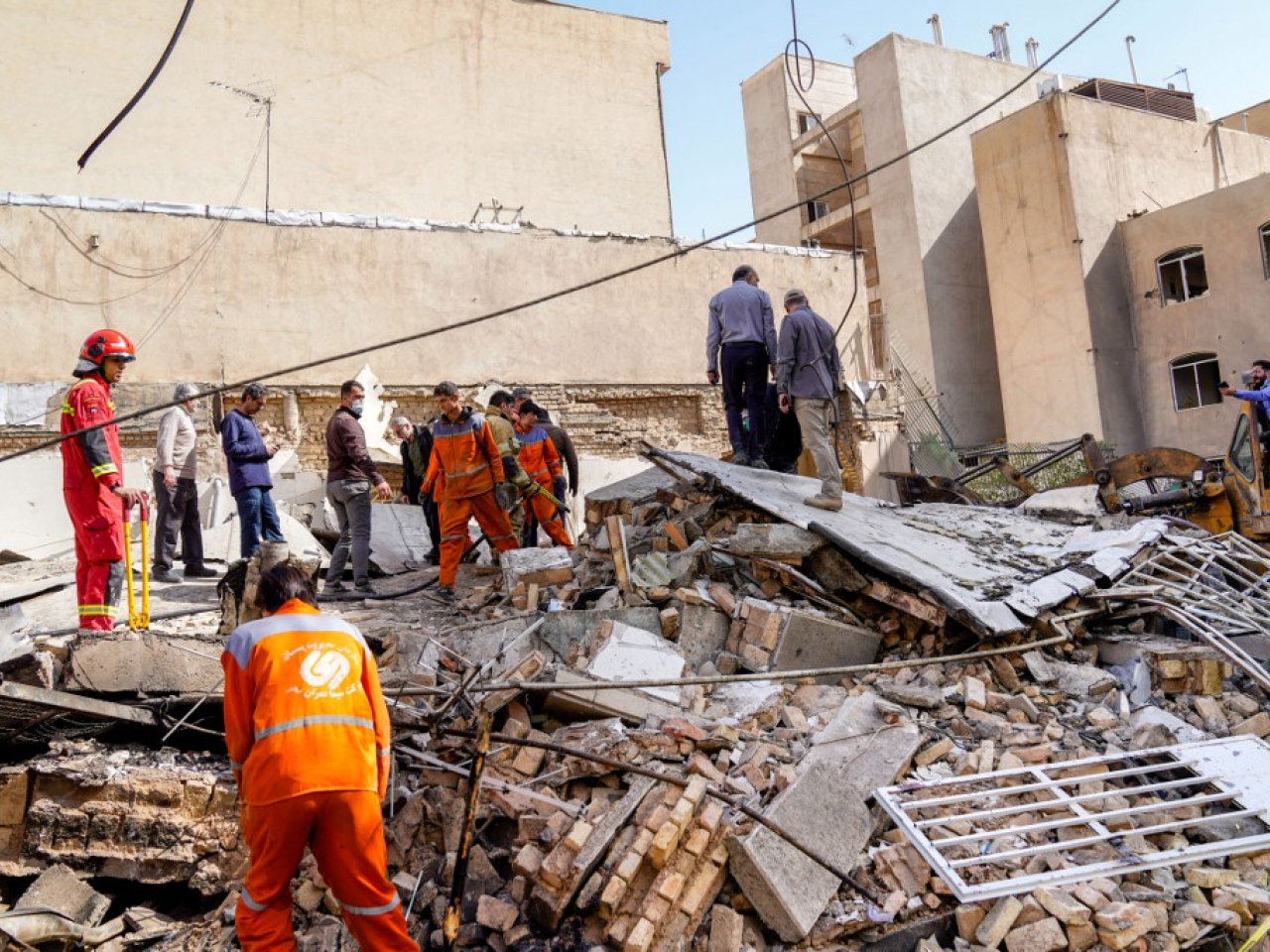 伊朗人道組織紅新月會表示，伊朗有24個省分遭到美國和以色列的空襲。（法新社）
