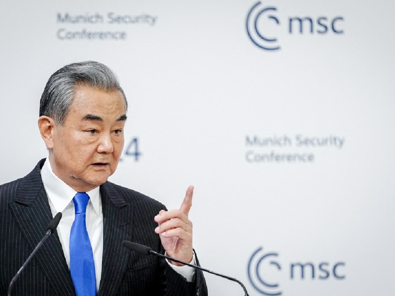 王毅指中方立場是立即停止軍事行動，防止戰火蔓延和外溢。（法新社資料圖片）