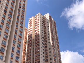 地產代理表示，上周末10大二手屋苑成交重上雙位數，樓市在農曆新年長假期後復甦。（港台圖片）