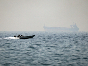 盧楚仁預料油價升勢告一段落，若戰事被美國及以色列控制，伊朗難以封鎖霍爾木茲海峽。（法新社資料圖片）