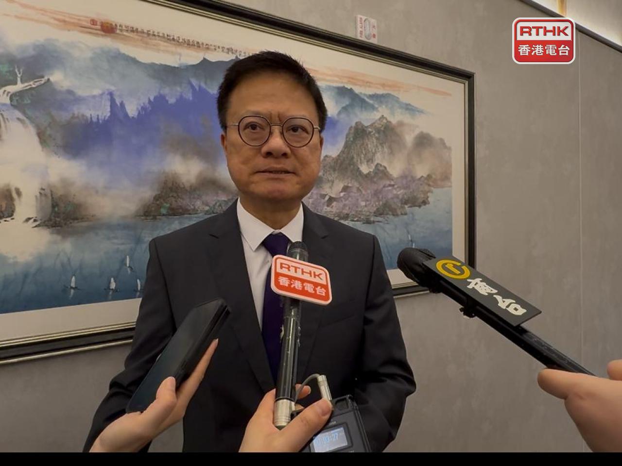 蕭澤宇稱若牌照收入減少而租金及員工薪酬等開支上升，可能或考慮增加牌照費。（李意琴攝）