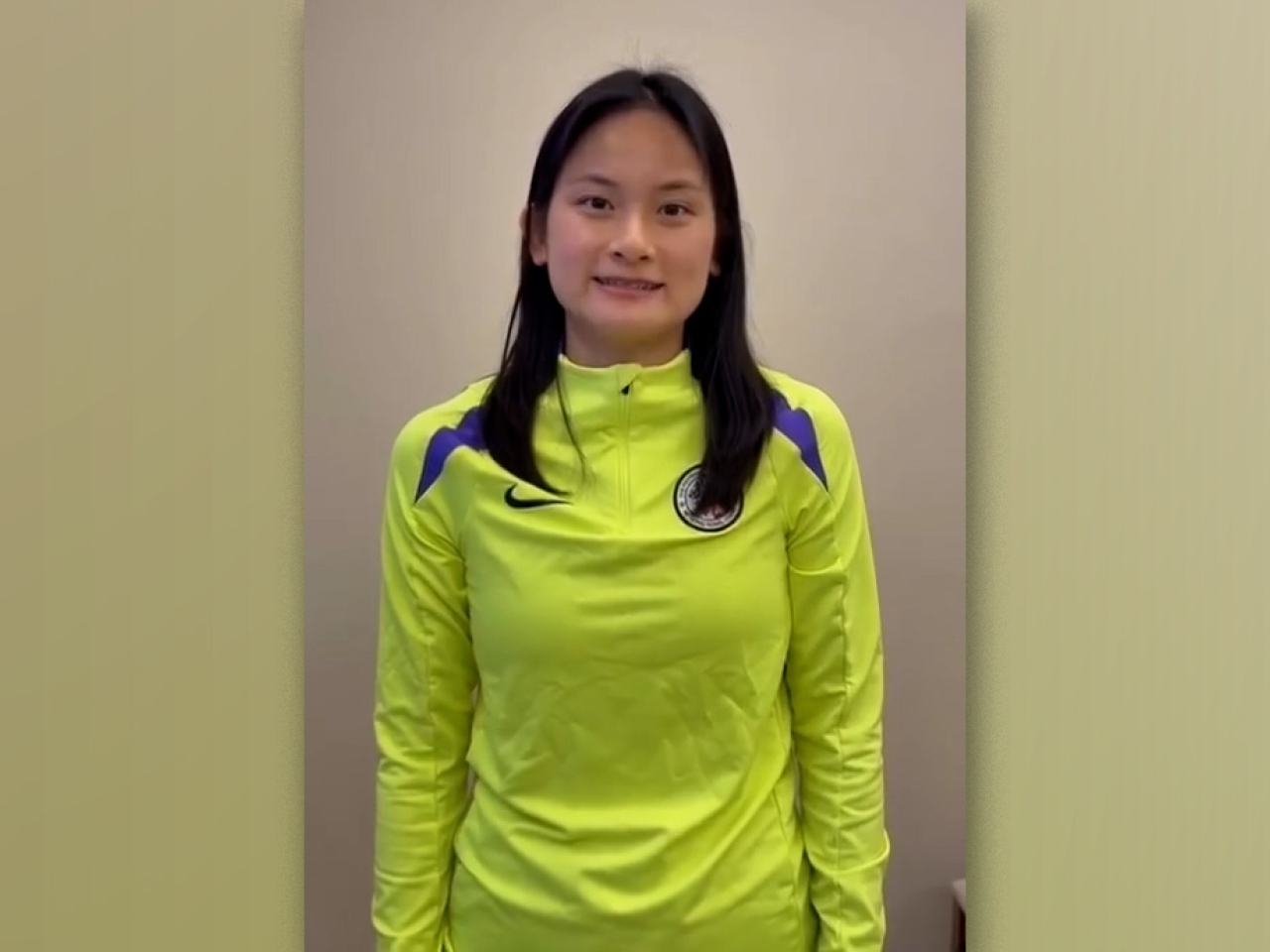 馬澤純表示，女子隊昨日完成首場比賽，因擔心安全問題，今日留在酒店。（足總社交網站片段截圖）