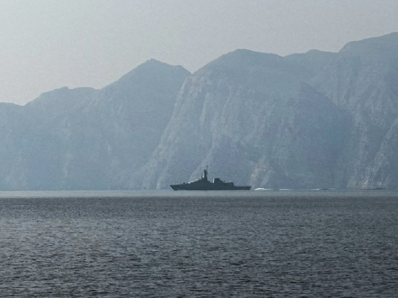 賈巴里說任何試圖通過霍爾木茲海峽的船隻都會被擊毀。（法新社資料圖片）