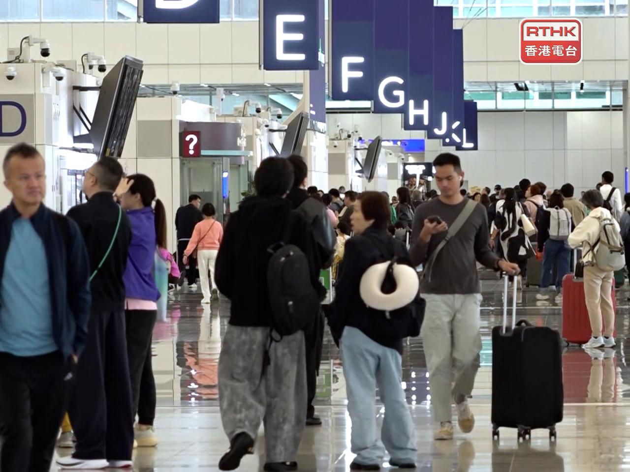 機管局指，受中東局勢影響，本港機場明日暫有5班航班取消。（港台圖片）