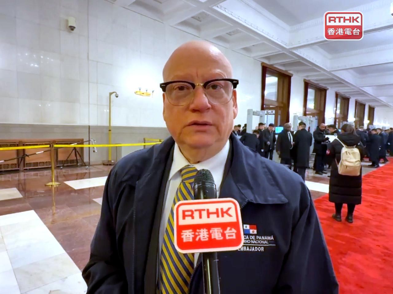 雷鳴說，中國將巴拿馬運河作為貿易和商業重要節點，將繼續以這方式合作。（容上智攝）