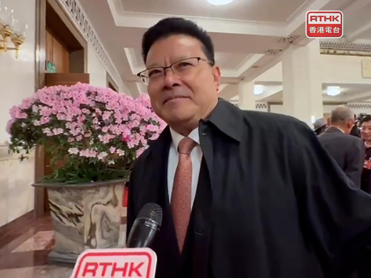 孟凡利回應粵車南下、港車北上額度時表示，需要一步一步向前走。（趙嘉駿攝）