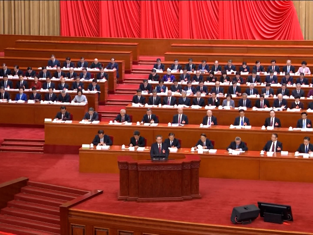 李強：沉著應對勇毅前行　對外有理有力開展經貿鬥爭（央視）