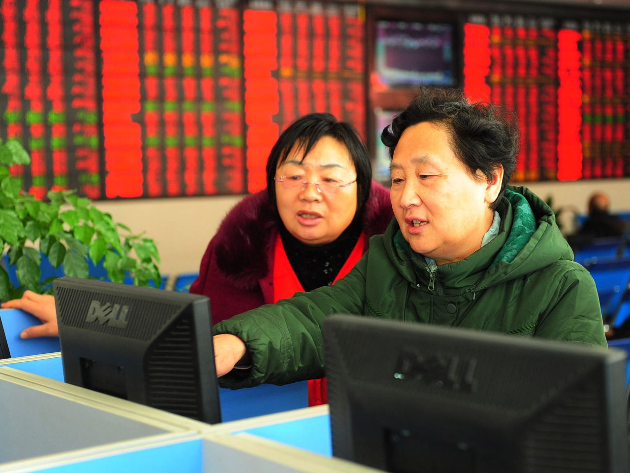 內地股市半日造好，創業板指數升幅2.43%。（新華社資料圖片）