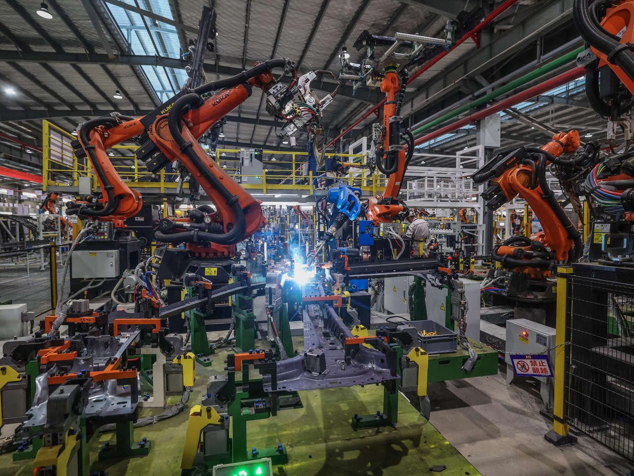 十五五時期經濟社會發展要實現多個目標，包括高品質發展有顯著成效，科技自立自強水準大幅提高。（新華社）