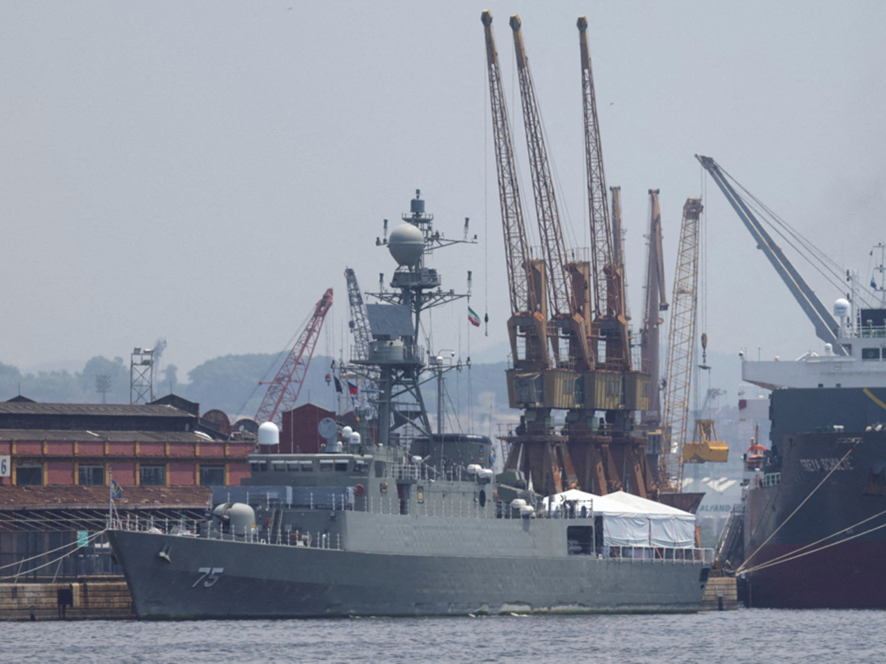 美國潛艇在印度洋擊沉伊朗軍艦「德納號」，增加至87人死亡、船上仍有人失蹤。（路透社資料圖片）