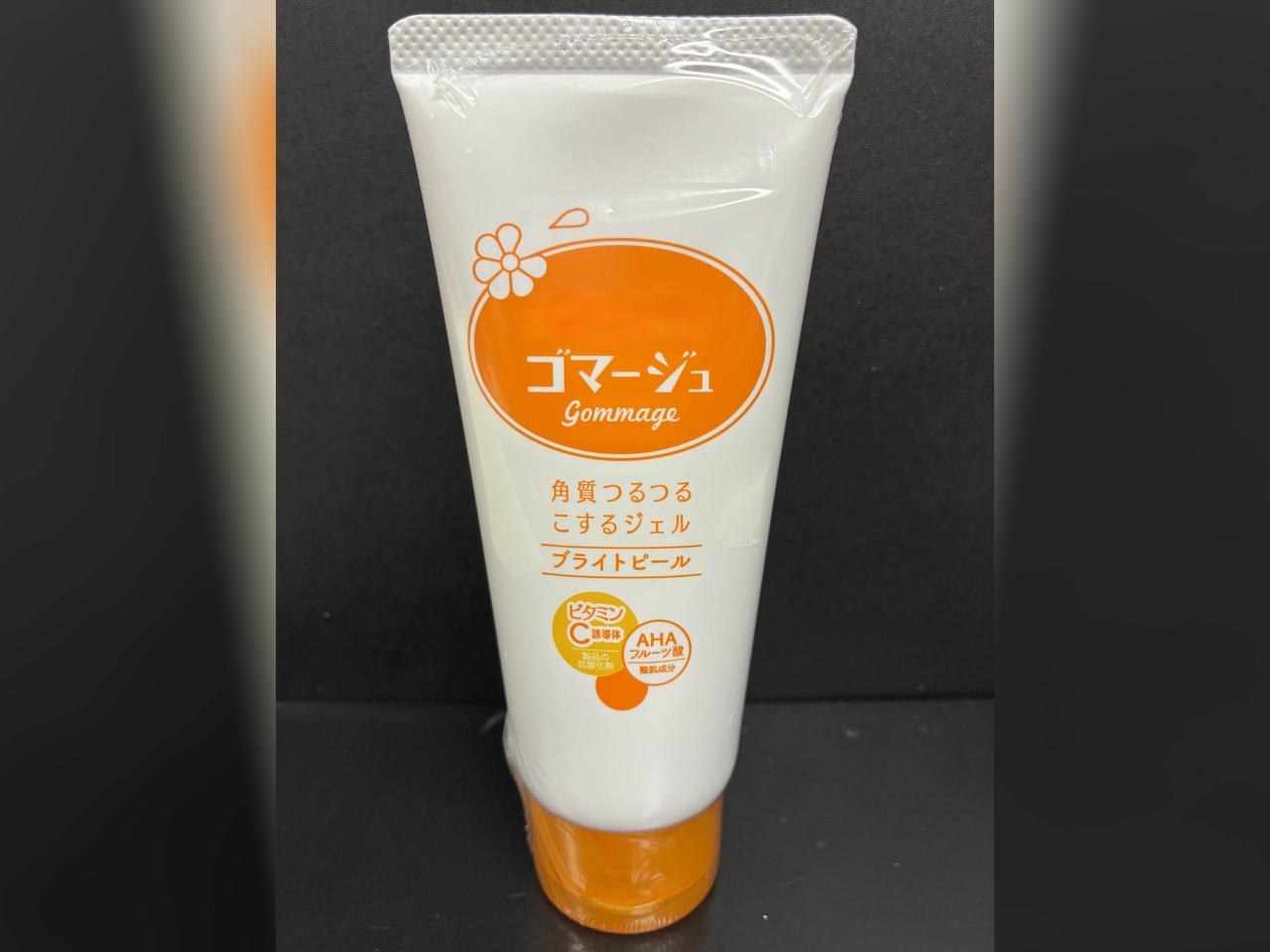 海關提醒市民留意一款不安全的果酸去角質潔面凝膠。（政府新聞處）