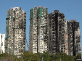 Three arrested over Wang Fuk Court theft