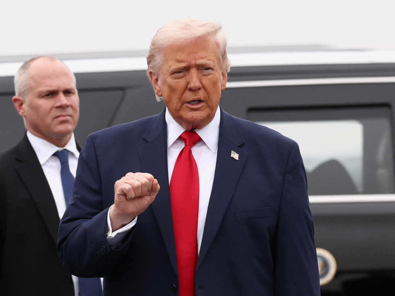 特朗普說，伊朗任命的新領導人必須得到美方批准，否則這名新領導人不會維持得太久。（路透社資料圖片）