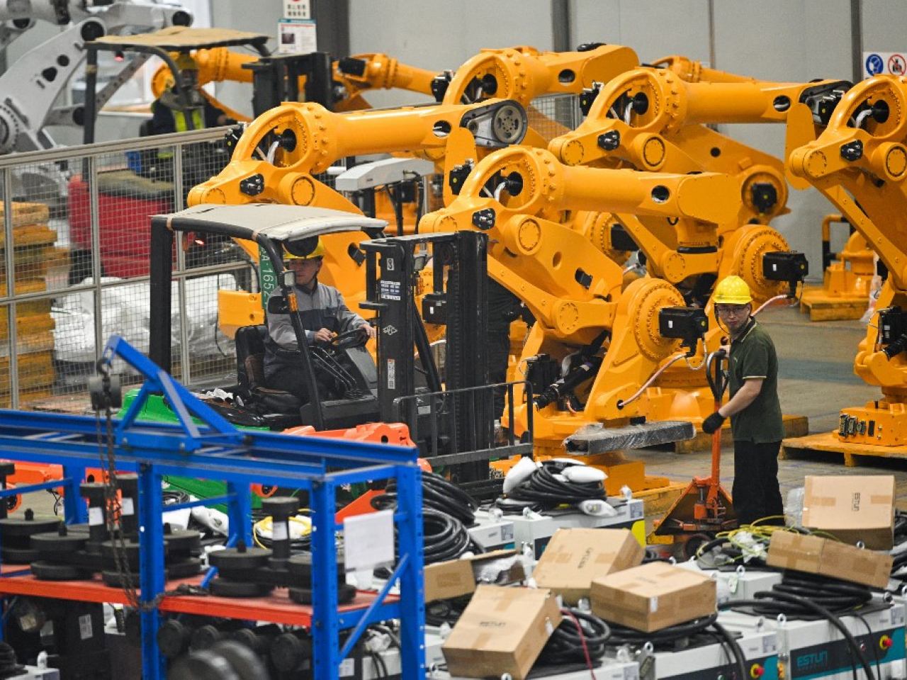 Industrial robot maker Estun dropped around 14 percent on its Hong Kong stock exchange debut after pricing at the bottom of its offer range. File photo: AFP