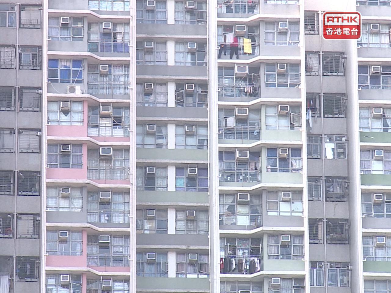 4人家庭入息限額就加1020元至32020元，加幅為3.3%。(港台圖片)