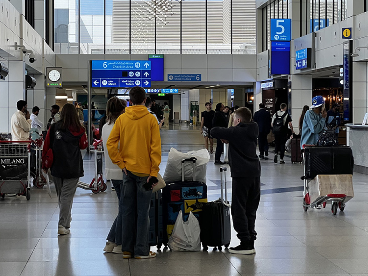 就中東往返香港的航班情況，阿聯酋航空繼續每日有一班直航客機由迪拜返港。（新華社資料圖片）