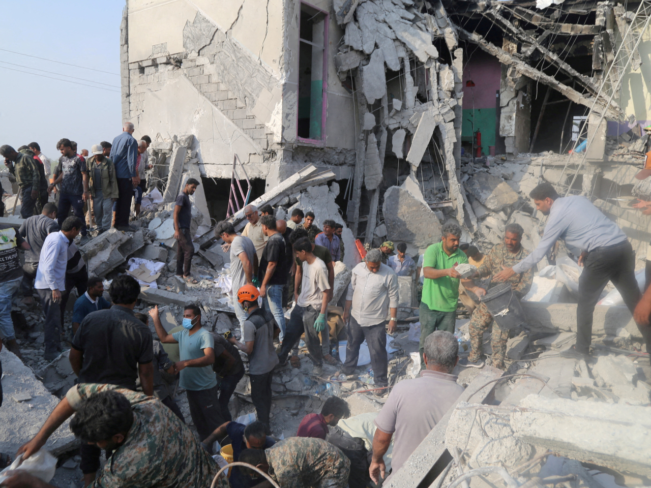 在美以兩國軍事行動中被擊中的伊朗小學。（路透社資料圖片）