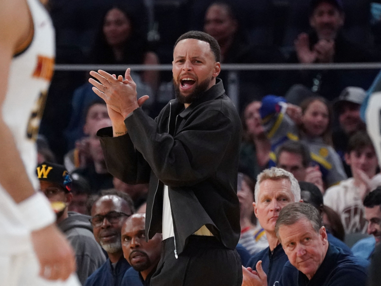 Curry has missed the Warriors' last 15 games, with the team posting a 5-10 record in his absence. Photo: Reuters