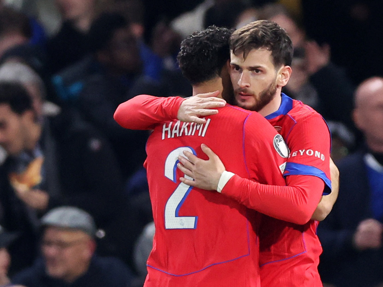 PSG's Khvicha Kvaratskhelia struck six minutes into the second leg at Stamford Bridge. Photo: Reuters