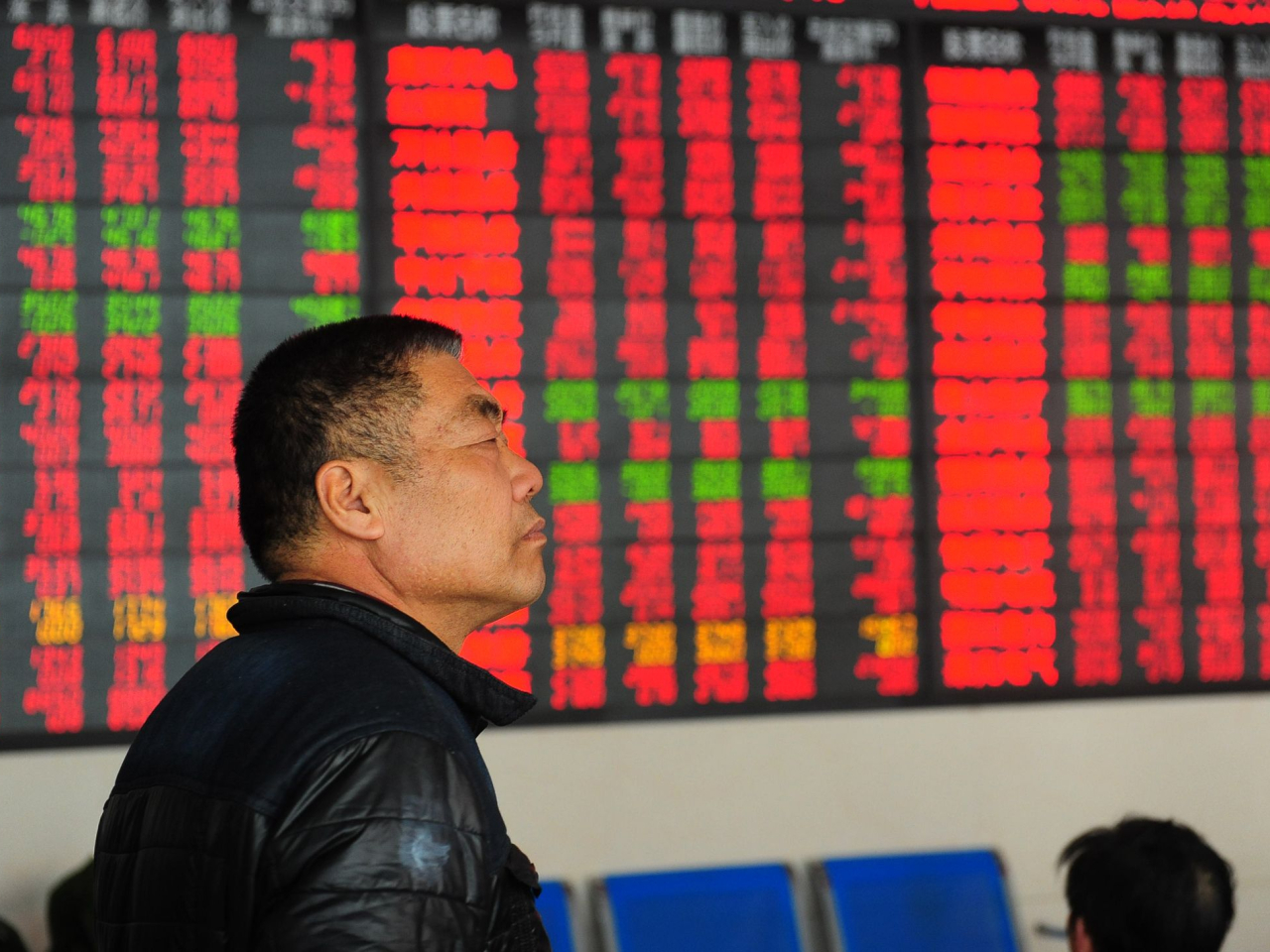 滬深股市下午轉強，上證指數升13點，創業板指數升幅2.02%。（新華社資料圖片）