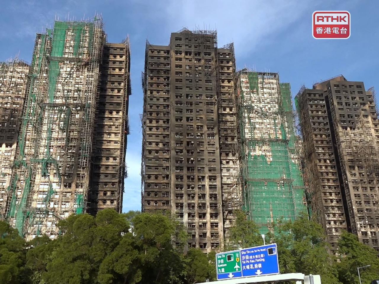 杜淦堃陳詞時，提到殉職消防員何偉豪的遇難過程。（港台圖片）