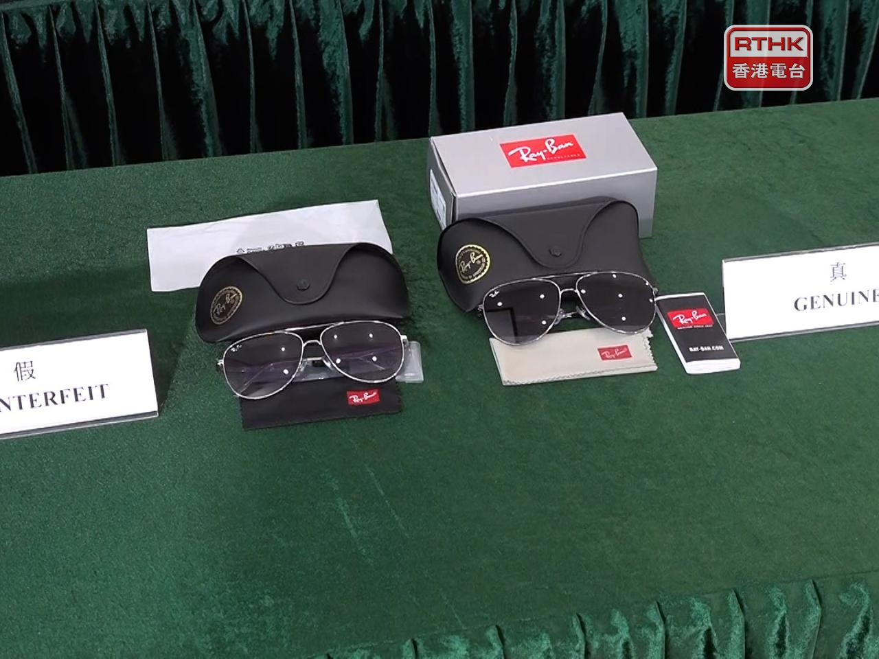 海關表示，留意到涉案冒牌太陽眼鏡售價低於市價兩至三成，印刷較粗糙，亦缺少正貨配備的原裝盒及配件。（郭志強攝）