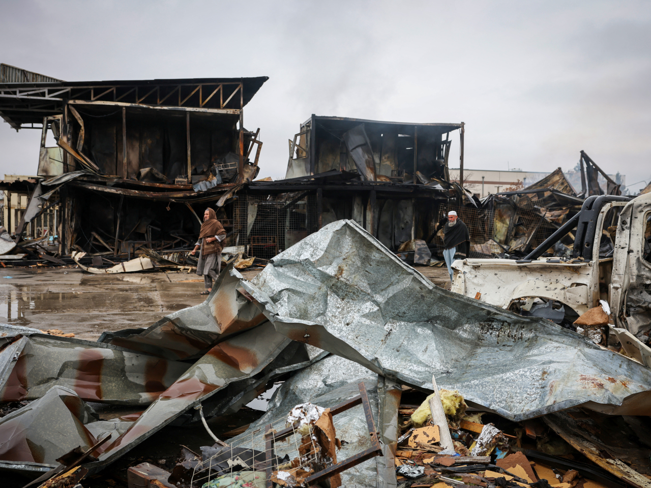 阿富汗指巴基斯坦日前空襲首都喀布爾一間戒毒康復中心，中心損毀嚴重。（路透社）