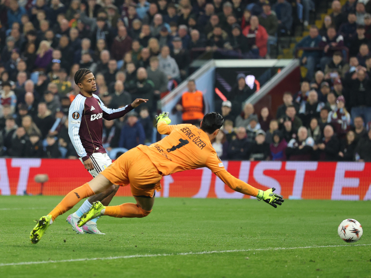 Leon Bailey scored Aston Villa's second goal to ensure a 3-0 aggregate win over Lille. Photo: Reuters